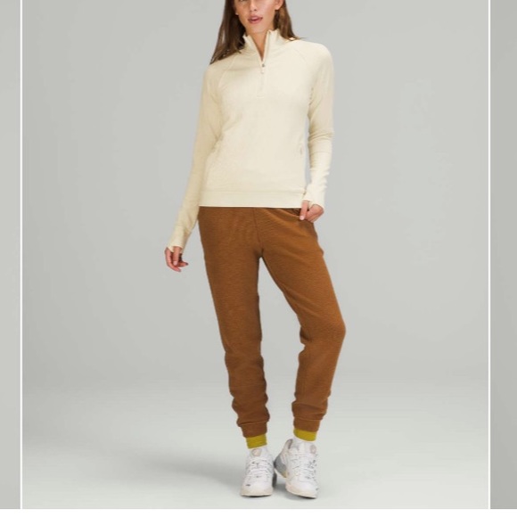 Lululemon Athletica Engineered Warmth Half-Zip - Picture 3 of 9